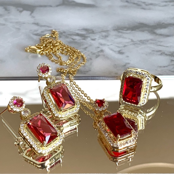 ♦️SALE♦️Luxury Red Cubic Zirconia Sets - Picture 4 of 16